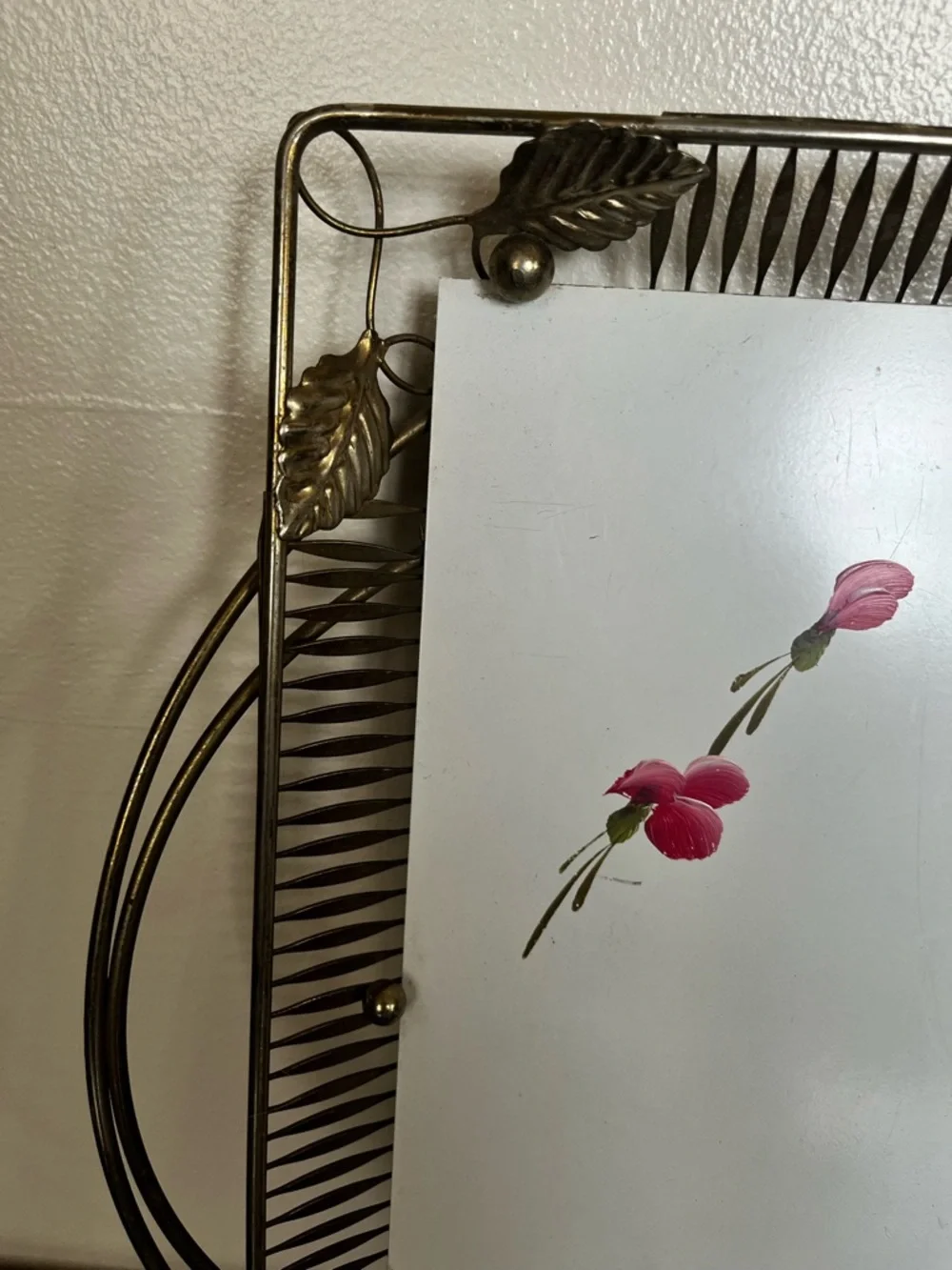 Decorative Pink Floral Wall Mirror with Metal Leaf Frame